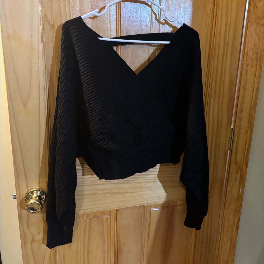 Black crop sweater